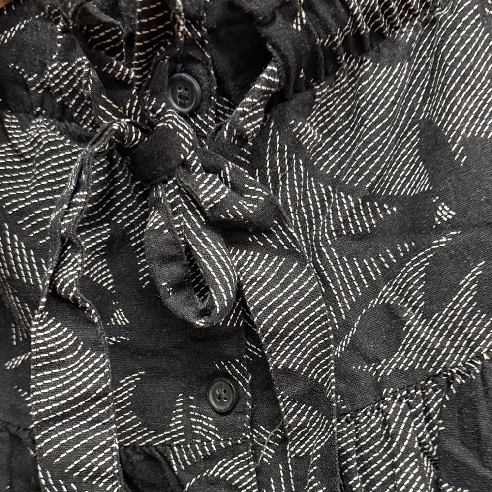 Universal Thread Black and Gray Floral Midi Skirt - Picture 4 of 4